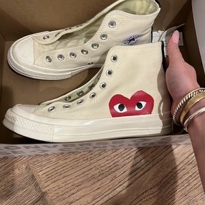 COMME des GARÇONS Play Converse — Like New! Women’s Size 6!